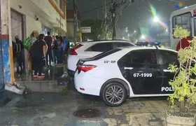 Passageiro destrói ônibus após motorista negar parar em local não permitido