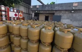 Polícia Civil estoura depósito clandestino de gás no Complexo do Lins