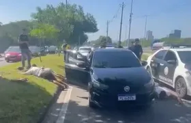 Polícia Civil prende quatro homens e apreende um menor no RJ