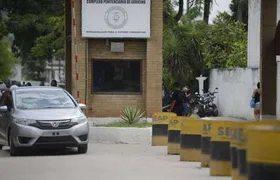 Polícia Penal flagra visitante tentando entrar com cocaína em presídio do Complexo de Gericinó