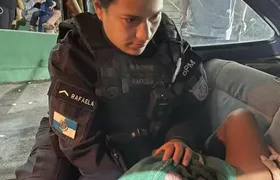 Policiais militares realizam parto dentro da viatura em Nova Iguaçu