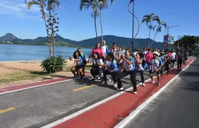 Prefeitura de Maricá promove caminhada em comemoração à Semana da Qualidade de Vida