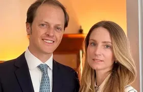 Príncipe brasileiro não recebe autorização para casar com plebeia e pode perder direito ao 'trono'