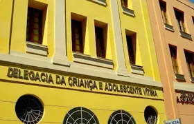 Professor universitário de Direito Penal é denunciado por estupro de vulnerável e exploração sexual