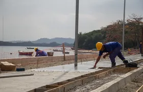 Revitalização da Orla da Praia das Pedrinhas entra na reta final e deve ser concluída até dezembro