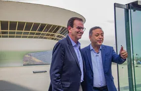 Rodrigo Neves recebe Eduardo Paes no MAC: “Vou fazer a linha 3 do metrô”, diz ex-prefeito do Rio