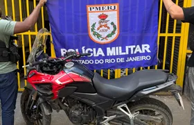 Suspeito de atacar viatura da PM é preso com pistola no Jardim Catarina, em São Gonçalo