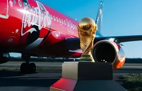 Taça da Copa do Mundo 2026 aterrissa em solo brasileiro