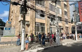 Última semana: Eleitores enfrentam longa fila no TRE de Niterói para regularizar título de eleitor
