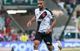Vasco recusa proposta da Grécia pelo lateral Paulo Henrique