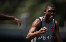 Vasco tem o retorno de Rayan como novidade nos relacionados para enfrentar o São Paulo