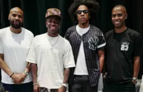 Vini Jr. posa ao lado de Jay-Z  em foto nos Estados Unidos