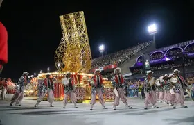 Viradouro ganha Estandarte de Ouro como Melhor Escola do Grupo Especial