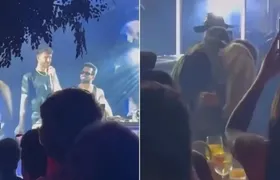 Voltaram? Léo Pereira se declara para Karoline Lima em festa do Flamengo