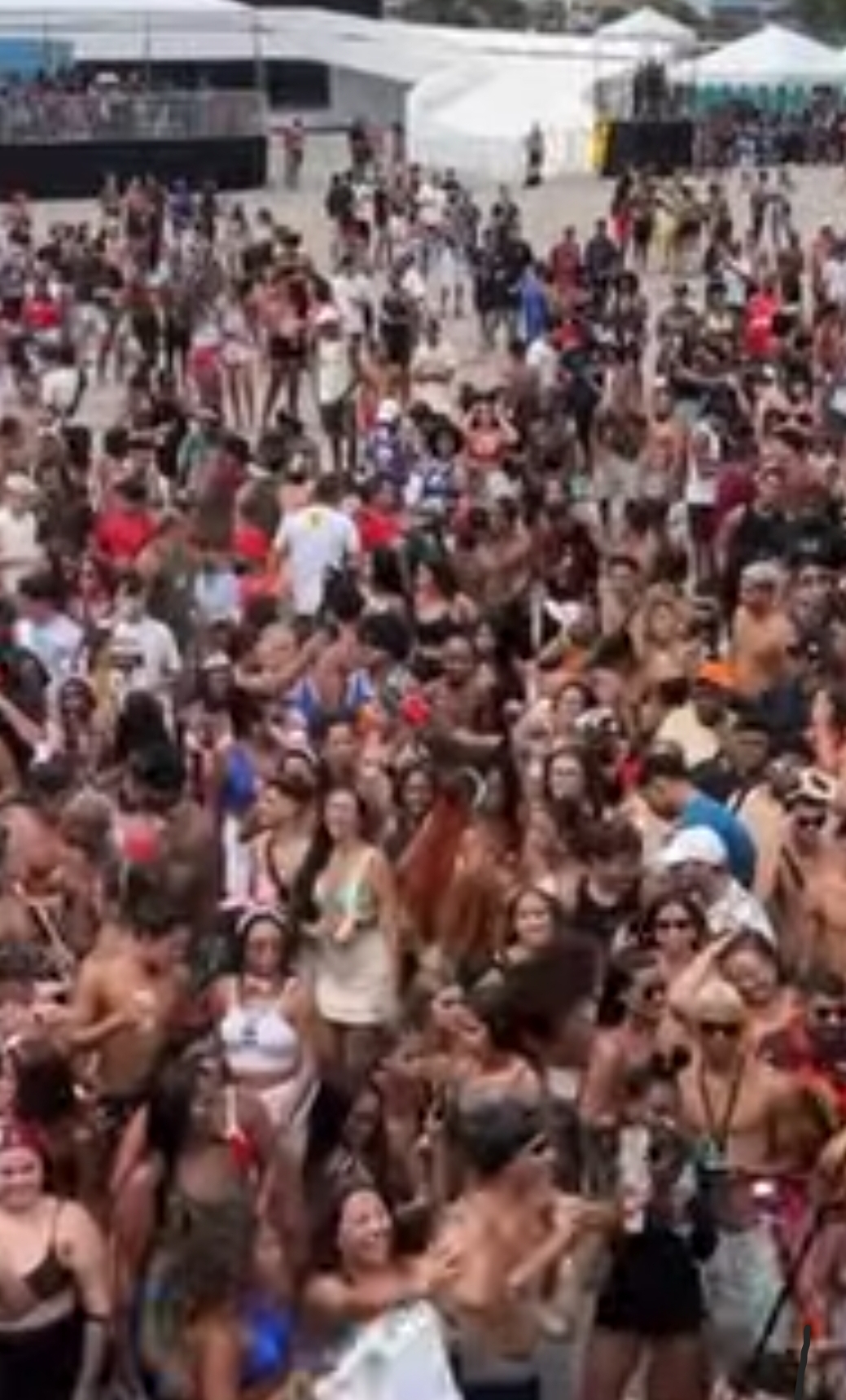 Banda do Ingá inaugura o desfile de blocos em Niterói