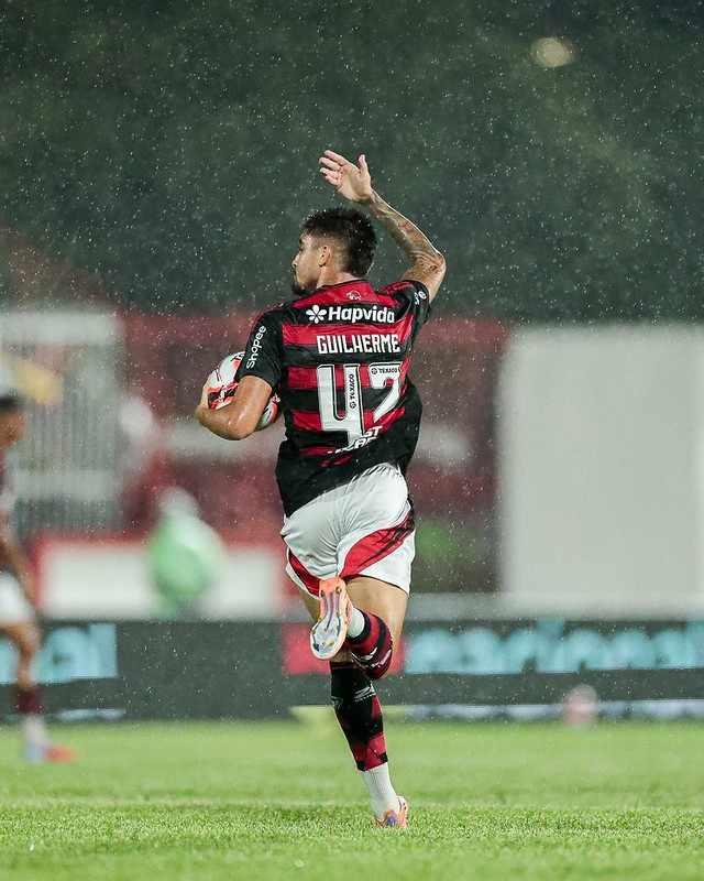 Flamengo perde para o Bangu e segue sem vencer no Carioca