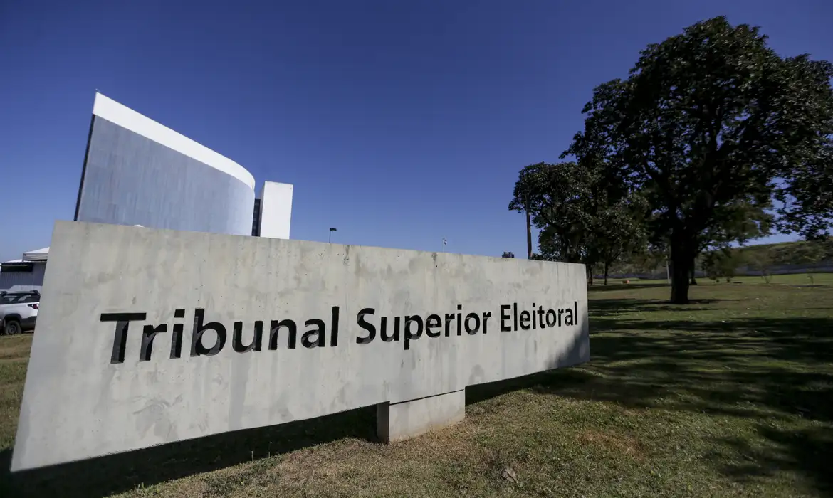 Janela de migração partidária termina nesta sexta-feira (3)