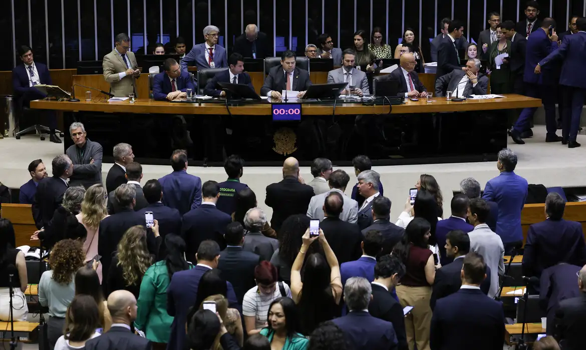 A PEC pelo fim da escala 6x1 foi aprovada pela Câmara dos Deputados em dois turnos em maio deste ano e foi encaminhada ao Senado