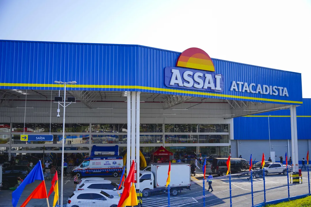 A empresa oferece remuneração e pacote de benefícios compatíveis com o mercado e possui, também, um plano estruturado de carreira
