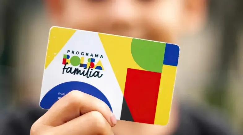 O estudo da FGV também analisou o perfil dos beneficiários do Bolsa Família e dos inscritos no Cadastro Único inseridos no mercado formal
