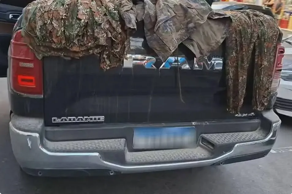 Caminhonete recuperada no Jardim Catarina por policiais civis