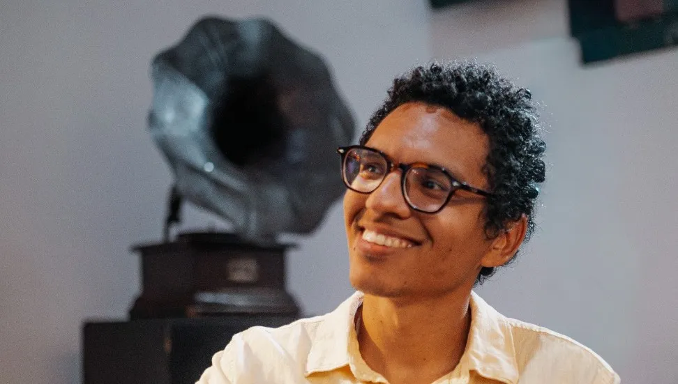 Marcos pode ser o primeiro diplomata maricaense desde Domício da Gama, importante figura histórica da diplomacia brasileira nascida no município