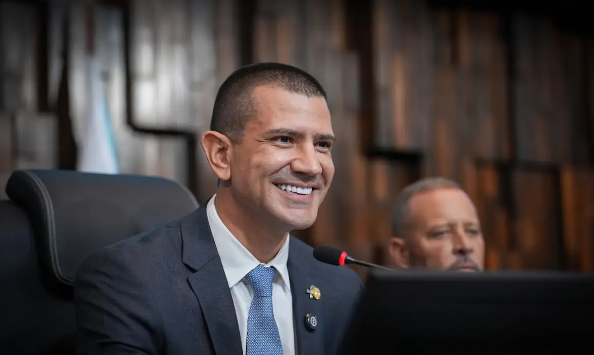 Douglas Ruas (PL)
