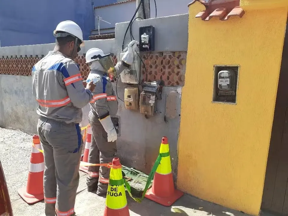 A concessionária alerta que fraudes e furtos são crimes previstos no Código Penal, e a pena pode variar de um a oito anos de detenção