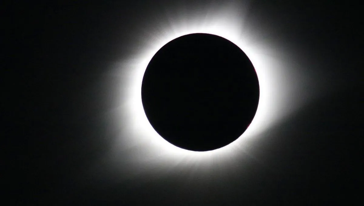 Eclipse solar total fará Sol "desaparecer" no dia 12