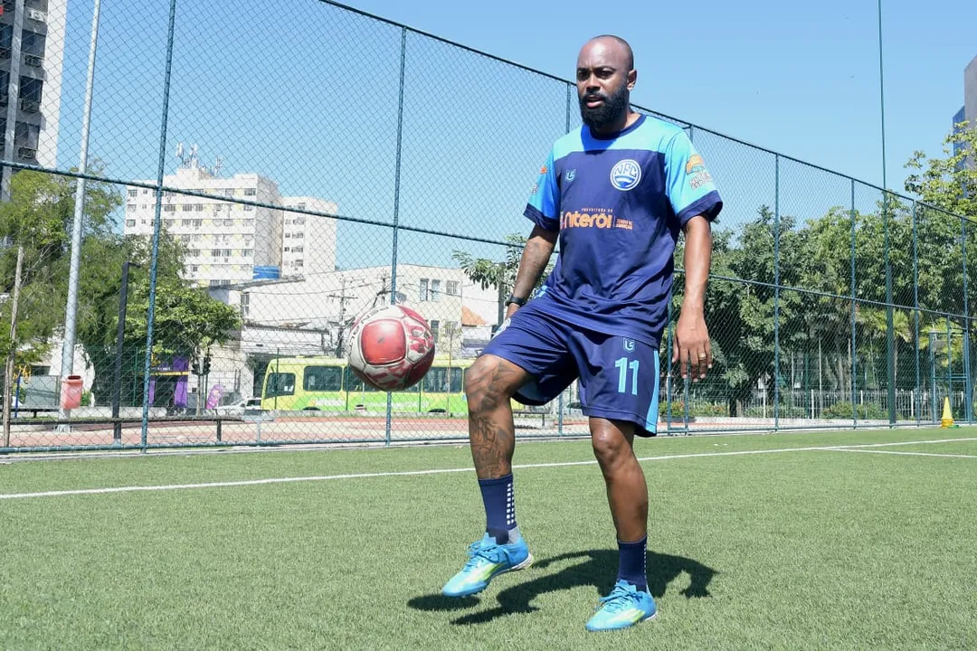 Chay assinou com o clube no último dia 13 e será apresentado neste domingo