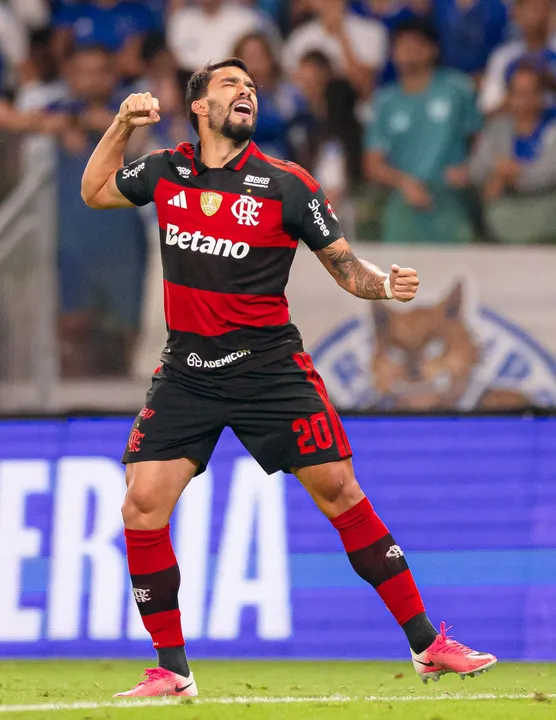 Paquetá marcou o gol de empate na sua primeira participação após entrar na partida