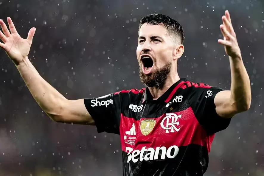 Jorginho volta de suspensão e enfrenta o Bahia, pelo Brasileirão