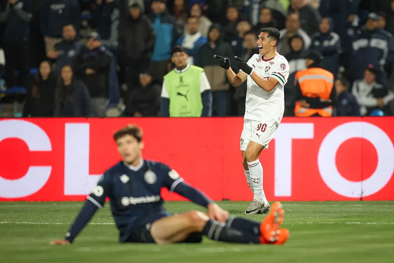Serna fez o gol Tricolor no tempo normal quando o time tinha um jogador a menos em campo