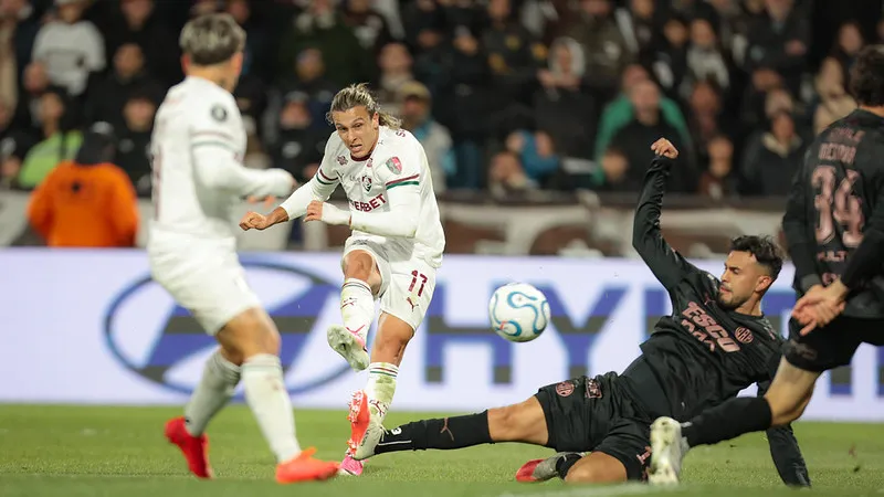 Canobbio fez boa jogada e marcou o gol da classificação Tricolor