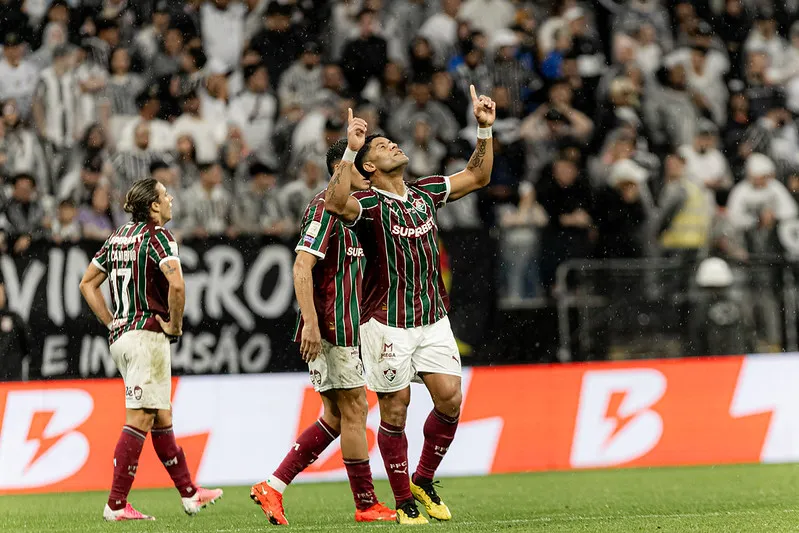 Hulk marcou duas vezes e foi o grande nome da partida