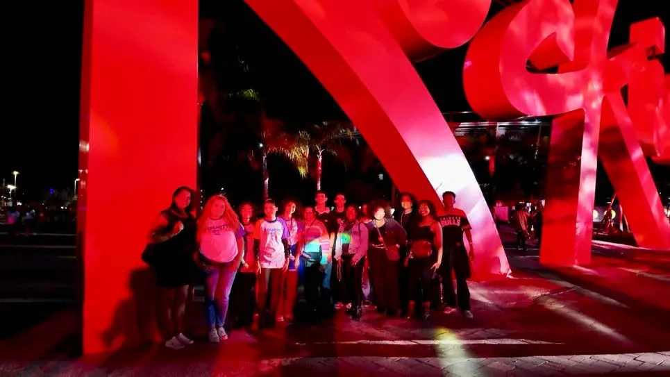A iniciativa busca reconhecer o desempenho de estudantes e docentes e proporcionar uma experiência cultural e de entretenimento em um dos maiores festivais de música do mundo