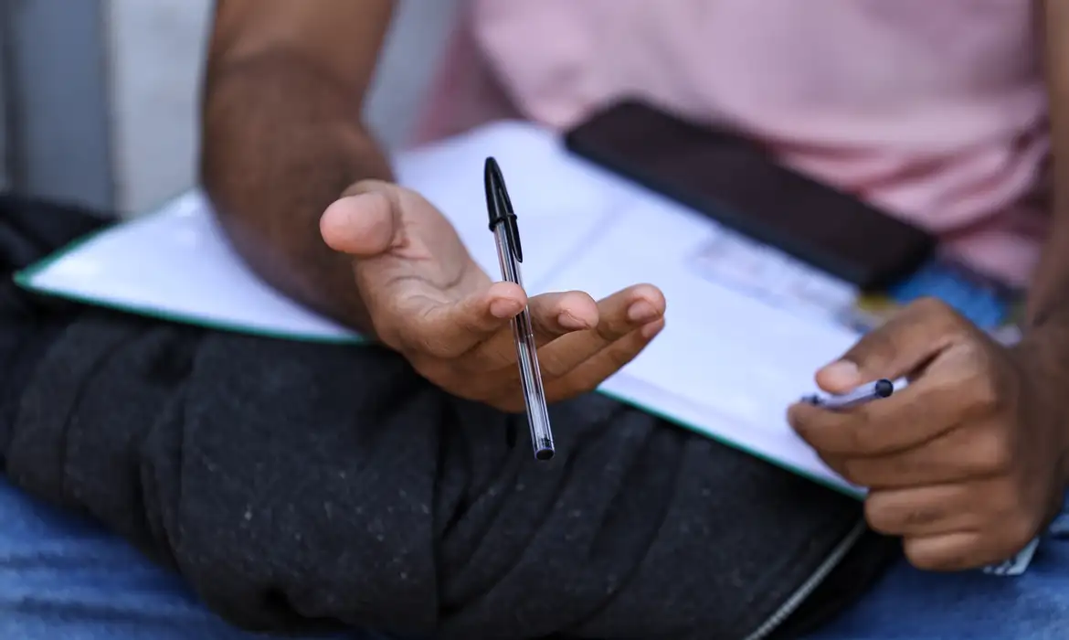Com o conteúdo organizado, os estudantes podem acessar no Guia do Enem o material de apoio que contribui para sua rotina de estudos