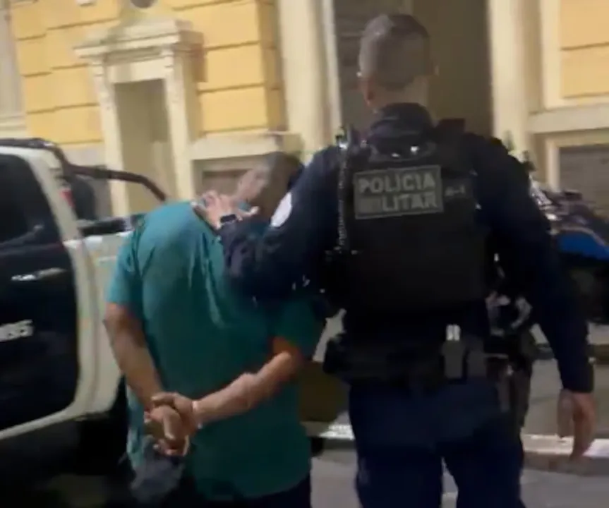 De acordo com a polícia, o suspeito possui 11 anotações criminais, sendo seis por furto e cinco por roubo