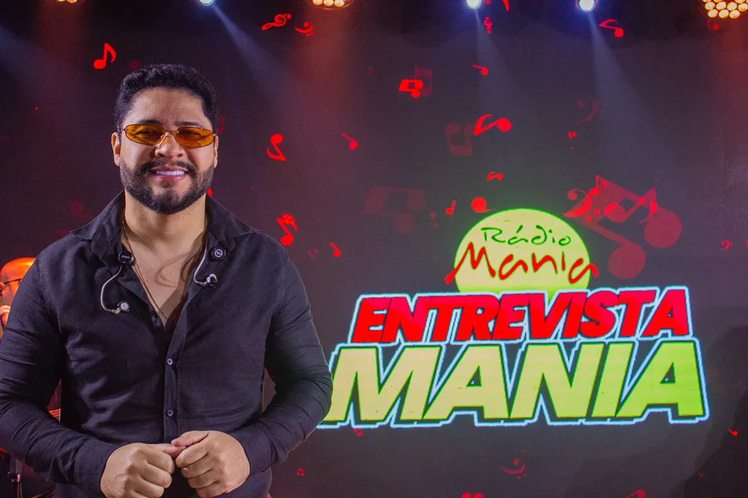 Ícaro Moraes se apresenta na Rádio Mania e anuncia quatro DVDs inéditos