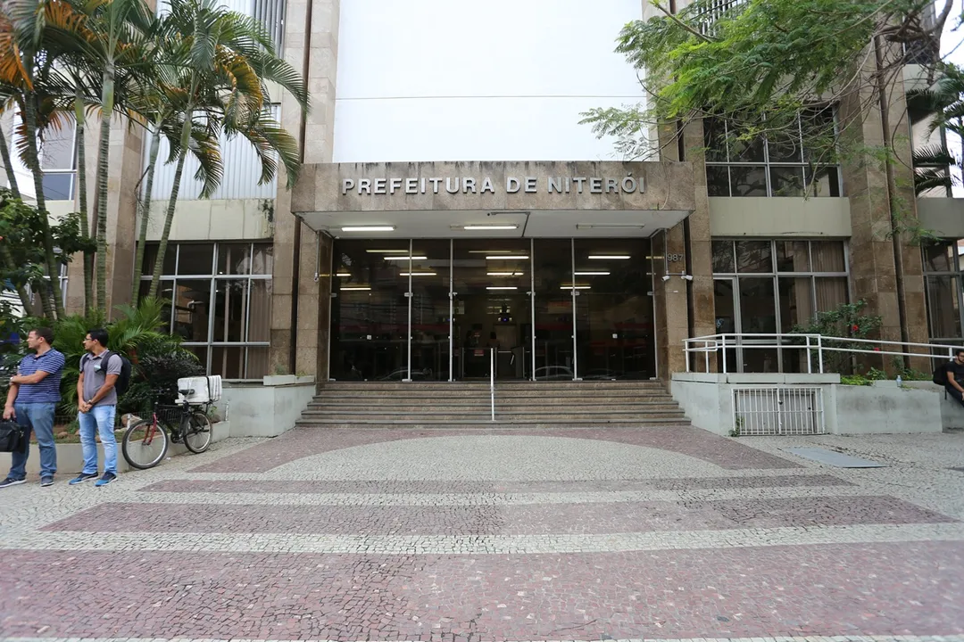 A mudança de destinação permite que o imóvel, que inicialmente seria utilizado na área da educação, passe a integrar a estrutura municipal de saúde