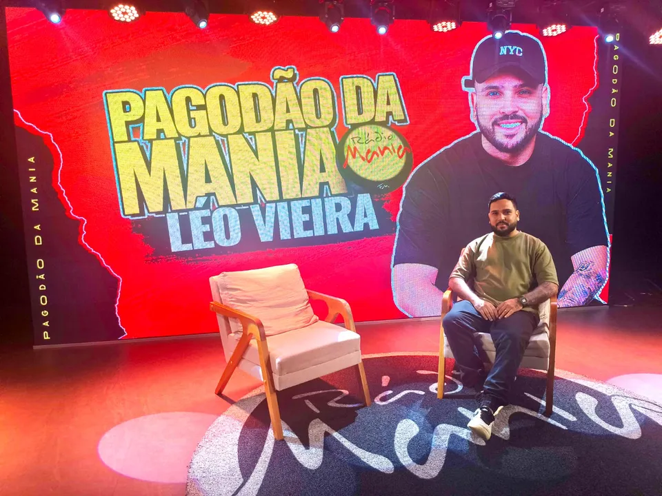 Cantor Léo Vieira