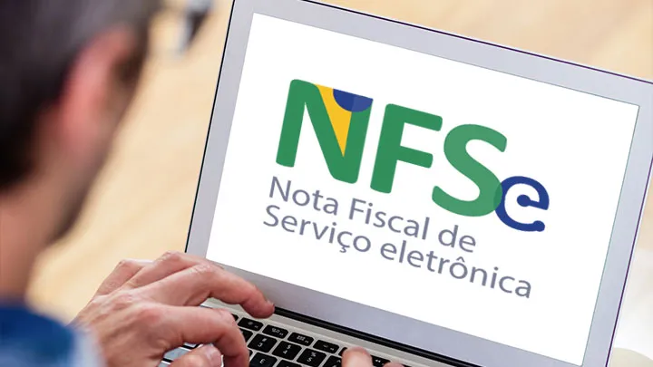 Embora a obrigatoriedade dos novos campos tenha começado inicialmente para empresas enquadradas no regime normal de tributação, o cronograma da reforma prevê a adaptação do Simples Nacional e dos MEIs em uma etapa posterior, prevista para 2027