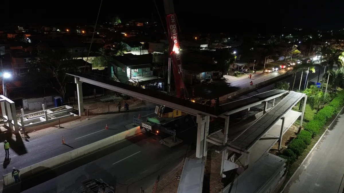 Maricá conclui etapa principal de passarela na RJ-106, em Ponta Grossa