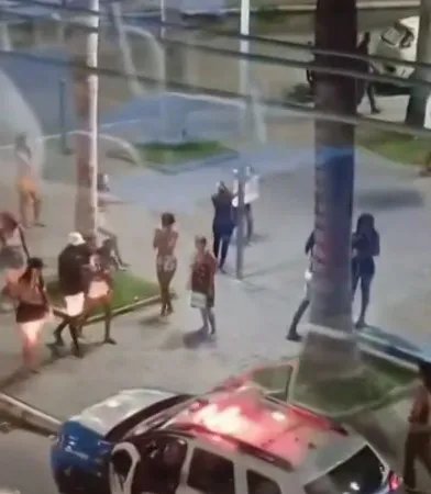 O confronto aconteceu entre policiais militares e criminosos