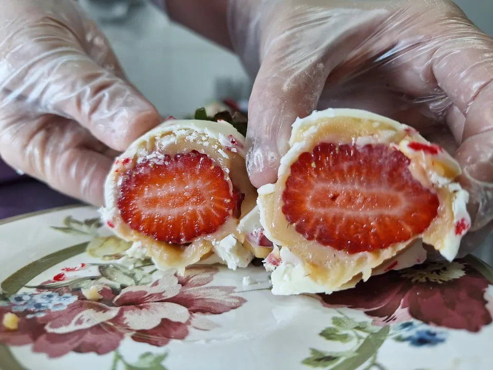 Morango cravejado é a nova sensação das confeitarias