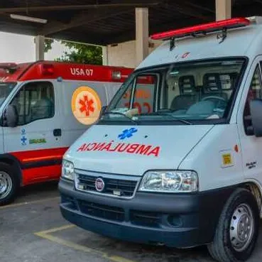 De acordo com a Polícia Militar, a mulher foi atingida por disparos de arma de fogo e socorrida por uma equipe do Samu