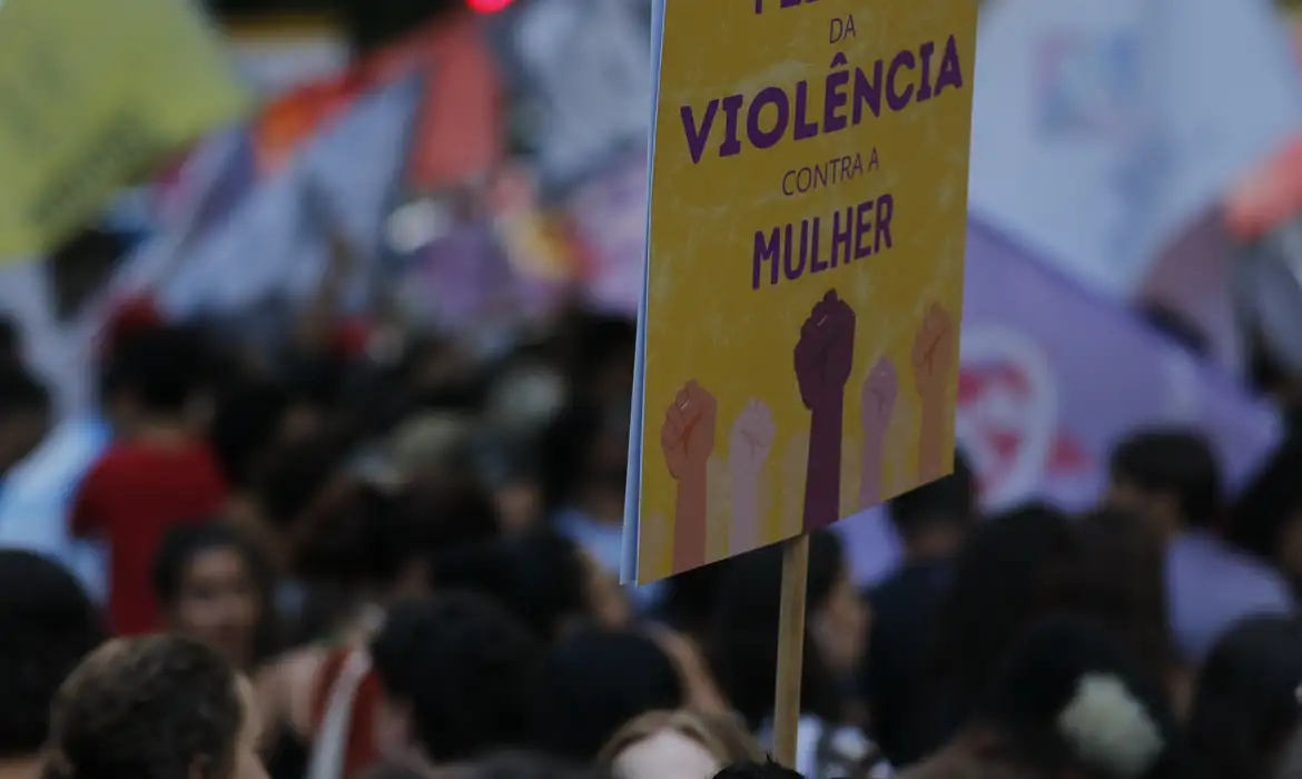O documento traz dez propostas que incluem paridade entre homens e mulheres nos espaços de poder