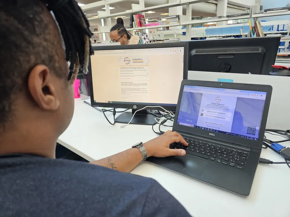 Vagas de emprego e cursos para jovens feira no Terminal Gentileza tem 7,8 mil oportunidades