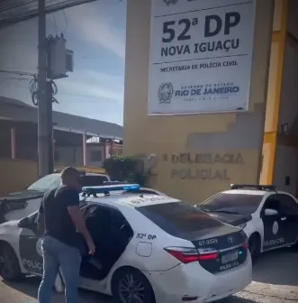 A prisão foi realizada por agentes da 52ªDP
