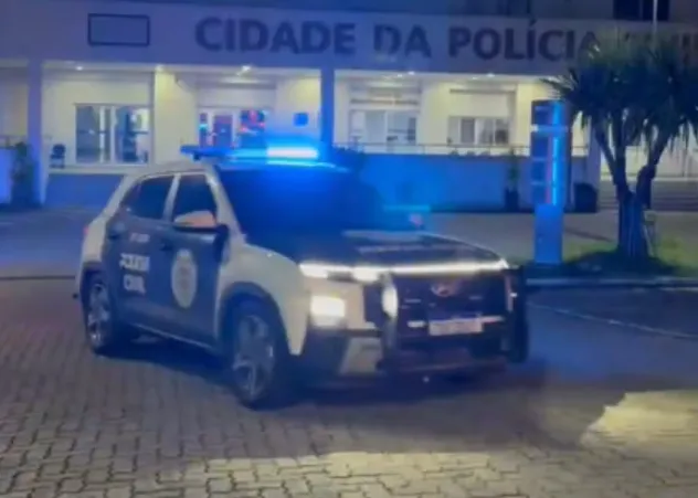 A Operação Alba busca atingir as estruturas operacional e financeira do grupo e interromper as atividades criminosas relacionadas à atuação do Comando Vermelho em Paraty